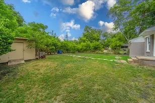 10513 Aledo Dr, Dallas, TX 75228 - Photo 15