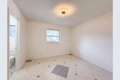 725 Ridgecrest Drive, Irving, TX 75060 - Photo 13