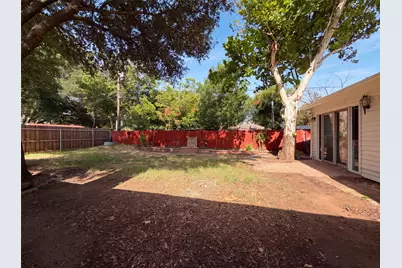 725 Ridgecrest Drive, Irving, TX 75060 - Photo 23