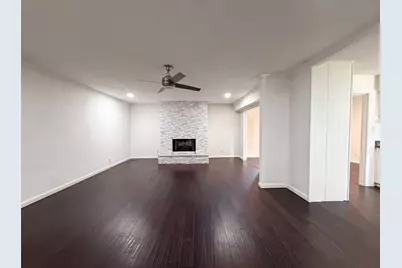 725 Ridgecrest Drive, Irving, TX 75060 - Photo 3