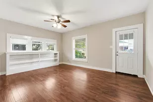 405 College St, Cleburne, TX 76033 - Photo 5