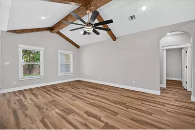 5005 Shackleford Street, Fort Worth, TX 76119 - Photo 9