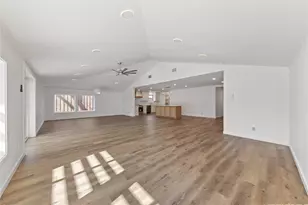 3616 Woodleigh Dr, Dallas, TX 75229 - Photo 9