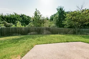 4040 Wellington Ln, Grapevine, TX 76051 - Photo 17