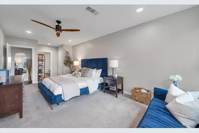 2323 N Houston Street #202, Dallas, TX 75219 - Photo 17