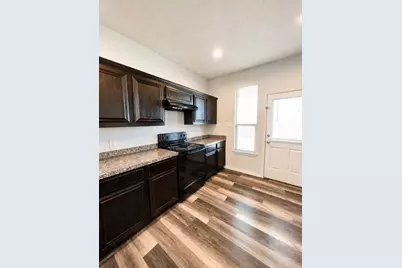 2024 Belshire Court, Fort Worth, TX 76140 - Photo 9