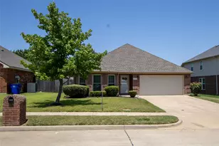 1613 Cowtown Dr, Mansfield, TX 76063 - Photo 3