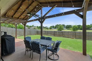 8 Tallwood Ln, Edgecliff Village, TX 76134 - Photo 5