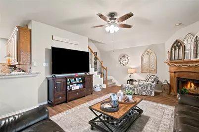 8 Tallwood Lane, Edgecliff Village, TX 76134 - Photo 13