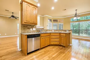 504 Phillip Dr, Cedar Hill, TX 75104 - Photo 7