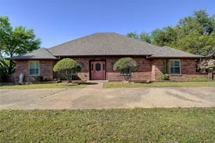 2833 S Country Club Rd, Garland, TX 75043 - Photo 1