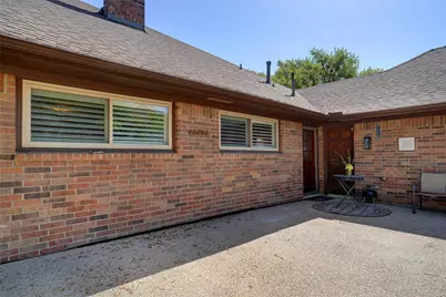 2833 S Country Club Road, Garland, TX 75043 - Photo 23