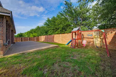 11 Beechcreek Drive, Edgecliff Village, TX 76134 - Photo 35