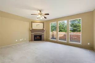 11 Beechcreek Dr, Edgecliff Village, TX 76134 - Photo 11