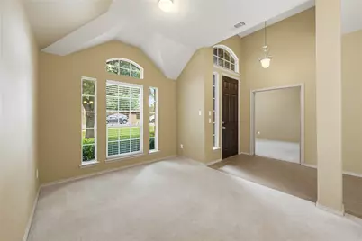 11 Beechcreek Drive, Edgecliff Village, TX 76134 - Photo 9