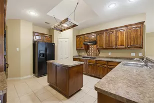 11 Beechcreek Dr, Edgecliff Village, TX 76134 - Photo 17