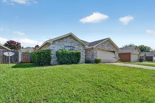 1414 Aviary Dr, DeSoto, TX 75115 - Photo 3