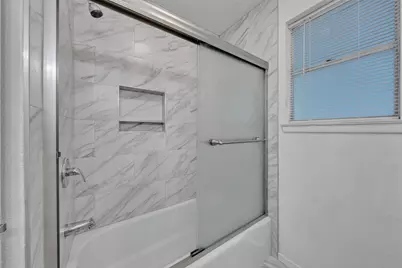 3407 NE 10th Street, Mineral Wells, TX 76067 - Photo 17