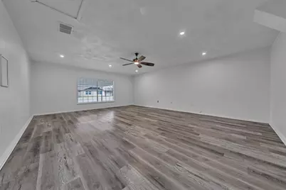 3407 NE 10th Street, Mineral Wells, TX 76067 - Photo 3