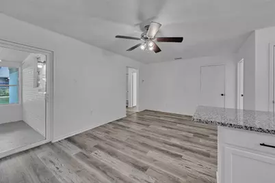 3407 NE 10th Street, Mineral Wells, TX 76067 - Photo 11