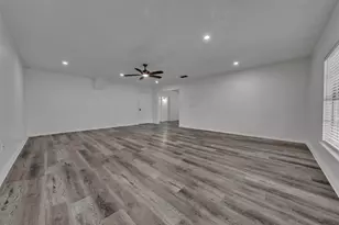 3407 NE 10th St, Mineral Wells, TX 76067 - Photo 7