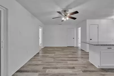 3407 NE 10th Street, Mineral Wells, TX 76067 - Photo 13