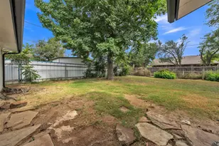 3407 NE 10th St, Mineral Wells, TX 76067 - Photo 25