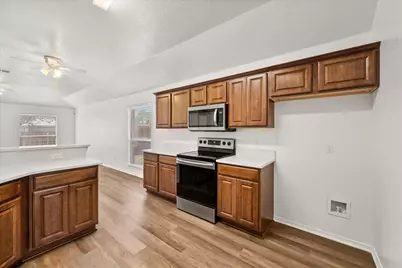 4406 Fox Meadows Lane, Mansfield, TX 76063 - Photo 9