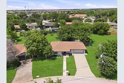 332 S Sealy Avenue, Justin, TX 76247 - Photo 33