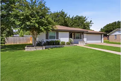 332 S Sealy Avenue, Justin, TX 76247 - Photo 35