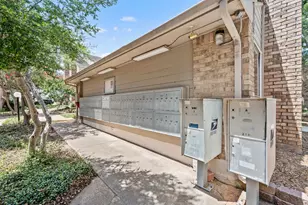 1100 Brighton Dr, Arlington, TX 76012 - Photo 19