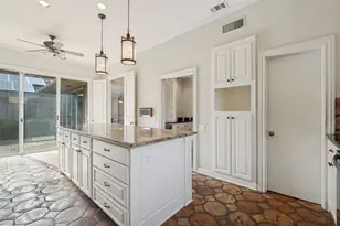 7211 Lavendale Cir, Dallas, TX 75230 - Photo 11