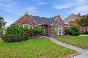 4011 Province Dr, Carrollton, TX 75007 - Photo 3