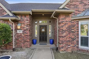 4011 Province Dr, Carrollton, TX 75007 - Photo 5