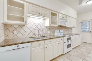 4403 S Bellaire Dr, Fort Worth, TX 76109 - Photo 3