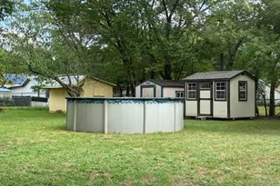 102 E 14th St, Joshua, TX 76058 - Photo 23