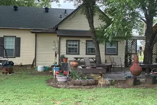 102 E 14th St, Joshua, TX 76058 - Photo 21