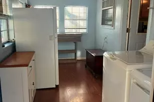 102 E 14th St, Joshua, TX 76058 - Photo 9