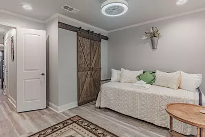 1011 Pawnee Trail, Granbury, TX 76048 - Photo 11