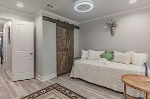 1011 Pawnee Trail, Granbury, TX 76048 - Photo 11