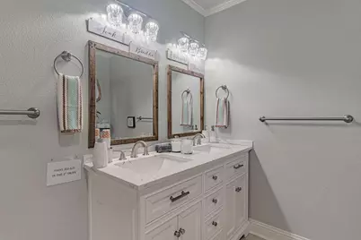 1011 Pawnee Trail, Granbury, TX 76048 - Photo 13