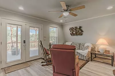 1011 Pawnee Trail, Granbury, TX 76048 - Photo 3