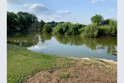 1011 Pawnee Trail, Granbury, TX 76048 - Photo 31