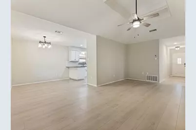 2313 Harvest Glen Court, Fort Worth, TX 76108 - Photo 5