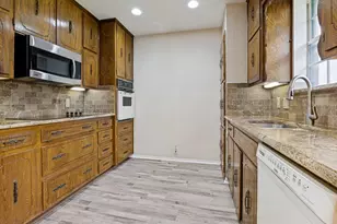 1620 Post Oak Dr, Bedford, TX 76021 - Photo 11