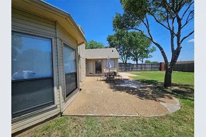 4735 Hollow Tree Drive, Arlington, TX 76018 - Photo 21