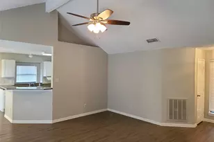 4735 Hollow Tree Dr, Arlington, TX 76018 - Photo 5