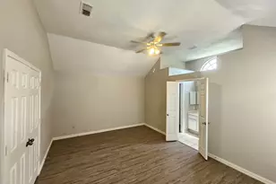 4735 Hollow Tree Dr, Arlington, TX 76018 - Photo 13
