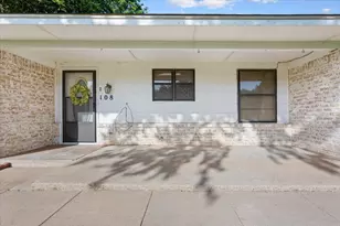108 Towne W Dr, Lorena, TX 76655 - Photo 3