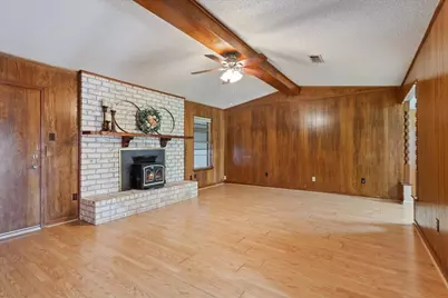 108 Towne West Drive, Lorena, TX 76655 - Photo 5
